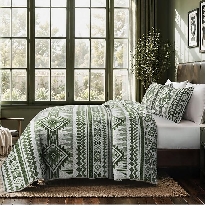 akkialla Reversible Green Boho Queen Quilt Set, 2-Piece Bohemian Aztec - Image 5