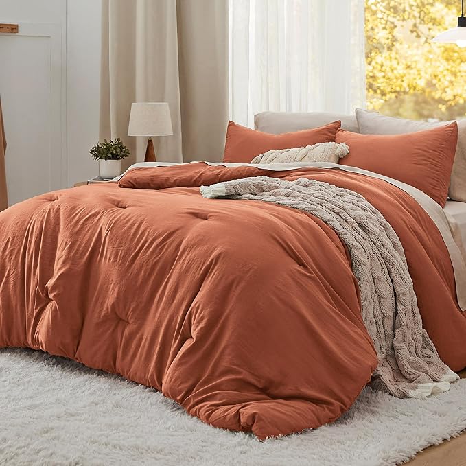 Bedsure Queen Comforter Set, 3 Pieces GentleSoft™ Bed Set, 1 Lightweight by Unknown
