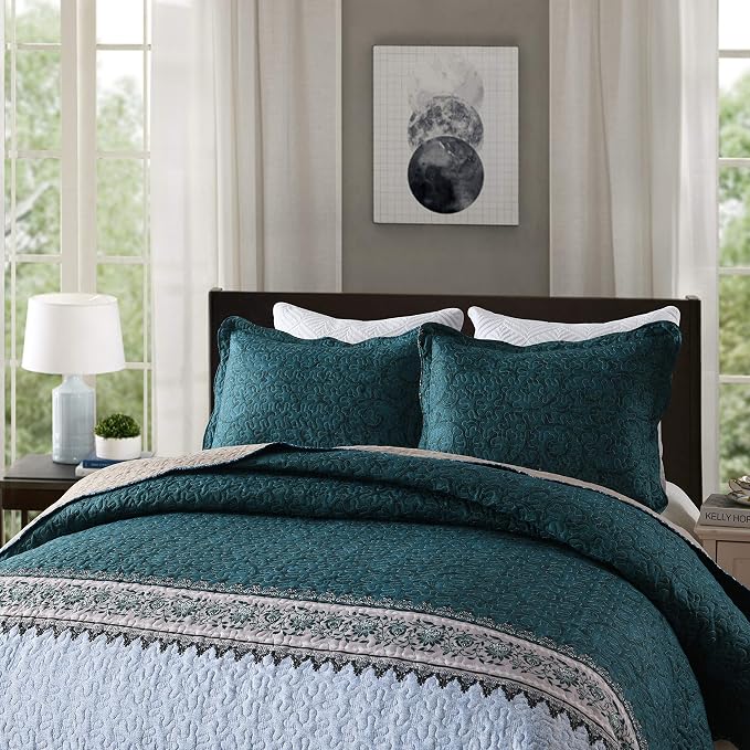3-Piece Queen Quilt Set Quilted Bedspread Oversized Microfiber Soft Lightweight - Image 2