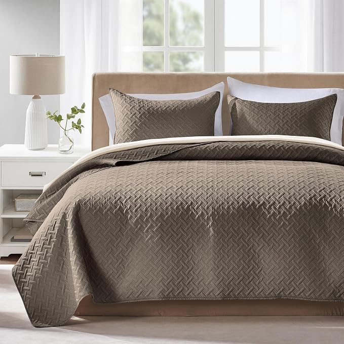 FLYMME Twin Quilt Set, Lightweight Mocha Brown Bedspreads, Basket Weave Pattern by FLYMME