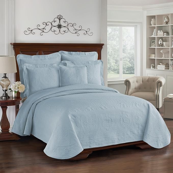 King Charles Modern Farmhouse Floral Matelasse Coverlet, 100% Cotton Breathable by Historic+Charleston+Collection