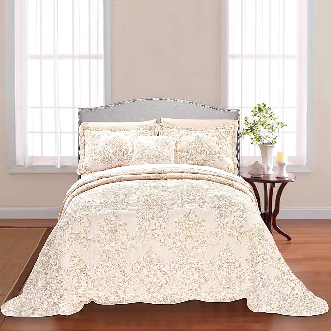 Home Soft Things Damask 4 Piece Bedspread Set, Scalloped Edge Reversible - Image 2