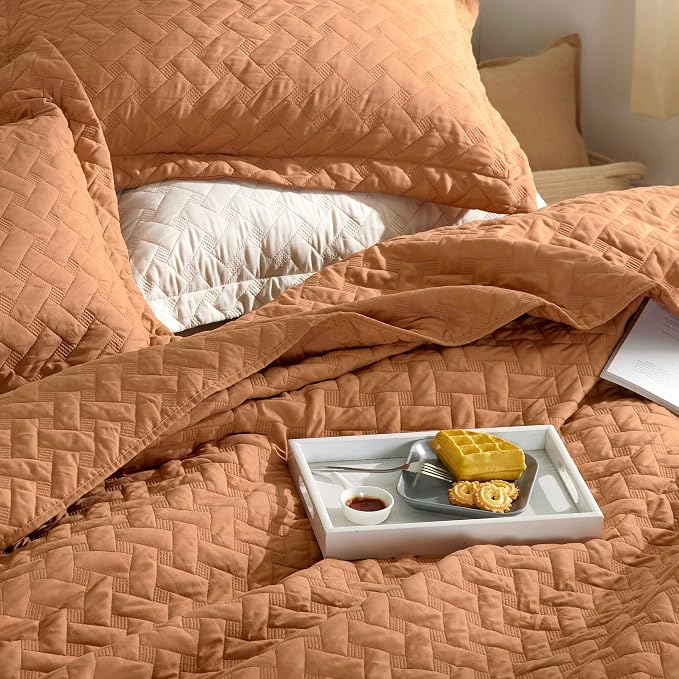 Bedsure Quilts Queen Size, Lightweight Comforter Set, Hazel Brown Bedspread | - Image 3