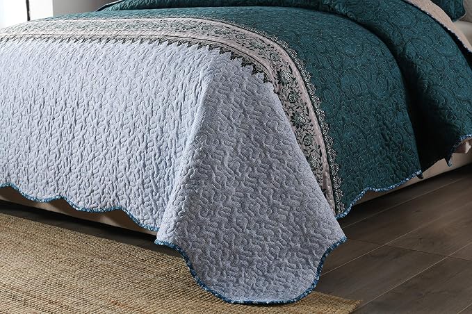3-Piece Queen Quilt Set Quilted Bedspread Oversized Microfiber Soft Lightweight - Image 5