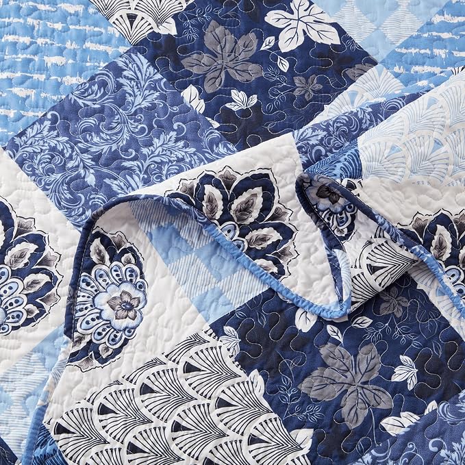 King Size Quilt Set 3 Pieces Lightweight Reversible Bedspread-98''x106'' Soft - Image 5