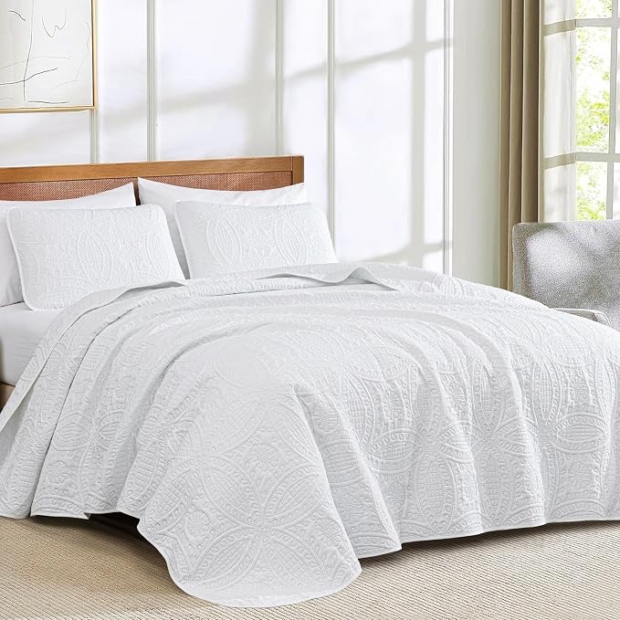 Chezmoi Collection 3 Piece 118 by 106" Austin Oversized Bedspread Coverlet Set by ChezmoiCollection