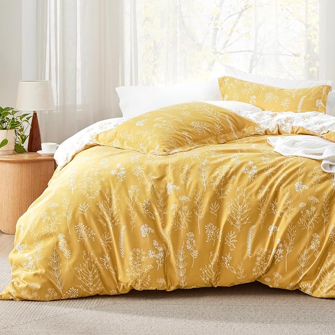 Bedsure Gold Full Comforter Set by Unknown