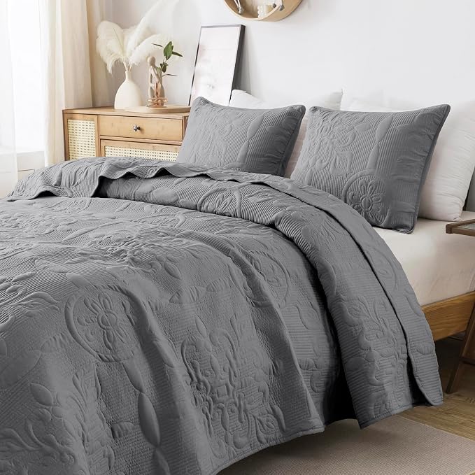 Dark Grey Damask Quilt Queen Size Bedding Sets - Image 4
