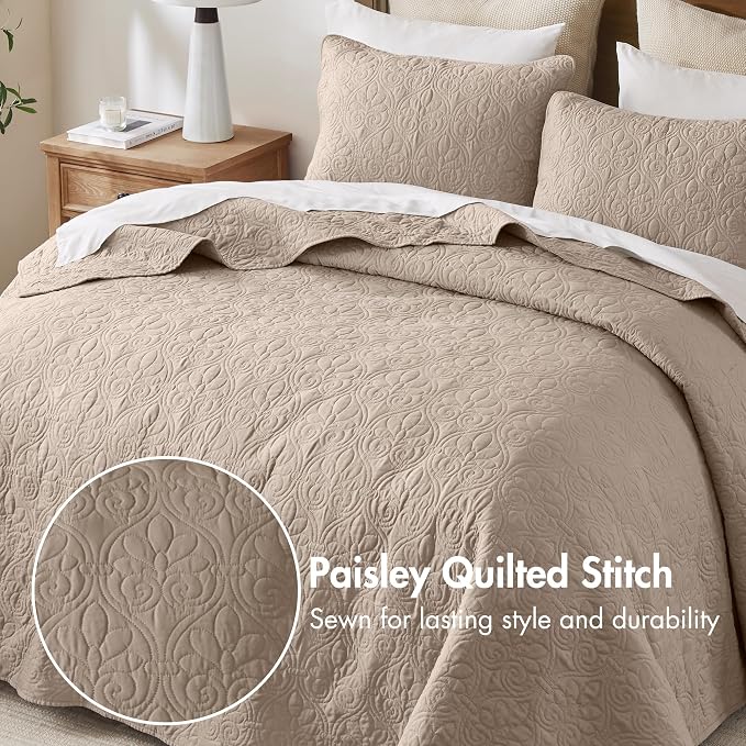 Madison Park Queen Quilt Bedding Set, Cottage-Inspired Damask, Classic Stitch - Image 3