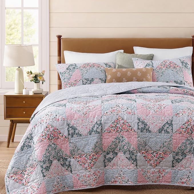 King Quilt Set-3 Pieces Soft Bedding Lightweight Floral Patchwork Coverlet | by BLOOMHAVEN