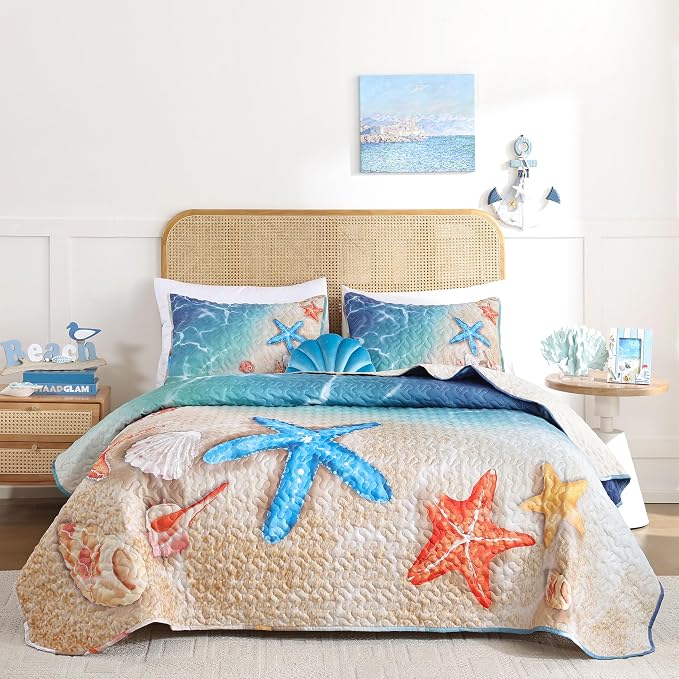 weigelia Coastal Quilt King Size, Beach Lightweight Summer Bedding | Starfish by WEIGELIA