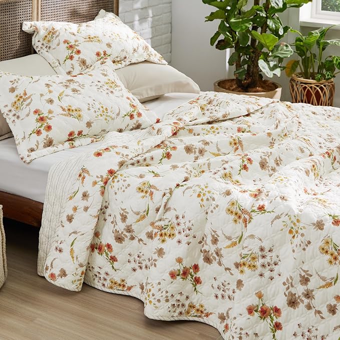 Bedsure Fall Quilts Queen Size, Reversible Botanical Floral Comforter Beige | - Image 4