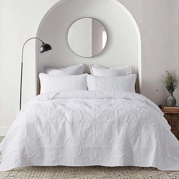 B2EVER White Damask Quilt Twin Size Bedding Sets by B2EVER