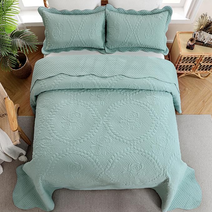 EVENHUG Oversized King Bedspreads California King Quilt Set - Image 3