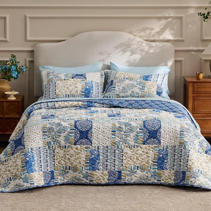Bedsure Patchwork Quilt Queen Size, Reversible Boho Comforter Bedding, by Unknown