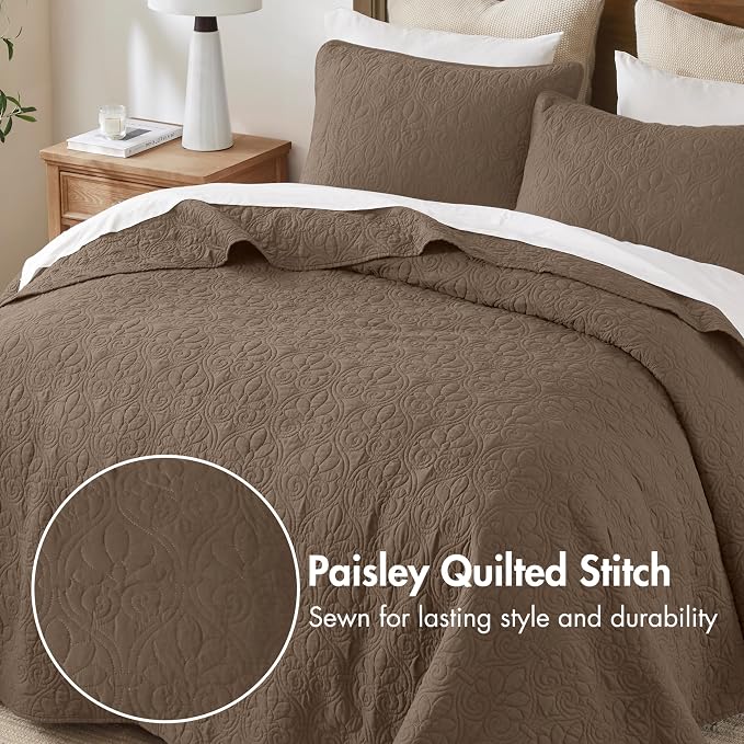 Madison Park King Quilt Bedding Set, Cottage-Inspired Damask, Classic Stitch - Image 3