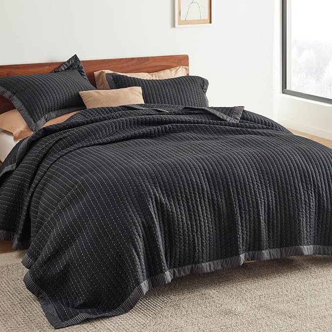 Bedsure King Size Quilt, Lightweight Striped Thin Comforter, Ultra Soft - Image 2