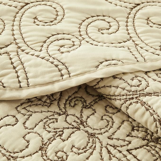 Home Soft Things Damask 4 Piece Bedspread Set, Scalloped Edge Reversible Quilt - Image 8