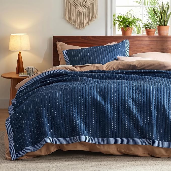 Bedsure Twin Size Quilt, Lightweight Soft Striped Comforter Set, All-Season by Unknown