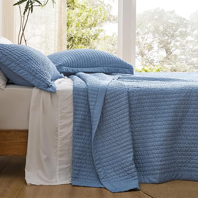 Bedsure King Quilt, Lightweight Soft Striped Comforter Bedding Set, All-Season - Image 2