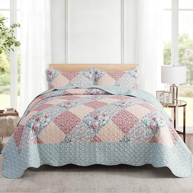Etwel Lightweight Patchwork Queen Size Quilt Set by Unknown