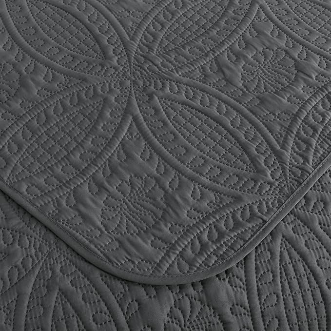 Chezmoi Collection Austin 3-piece Oversized Bedspread Coverlet Set - Image 7
