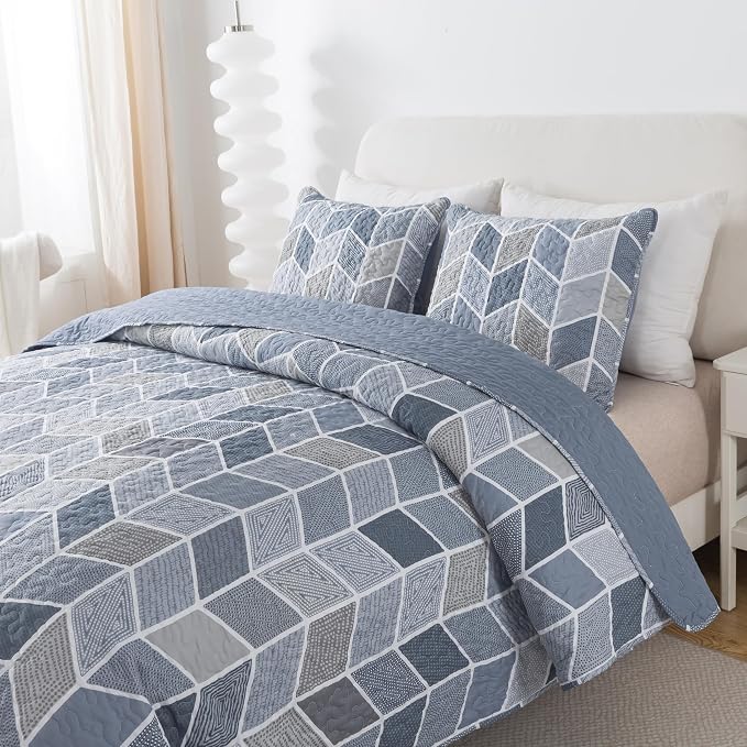 SLPR - Blue and Gray Chevron Heather Quilt Set, Queen - Image 4