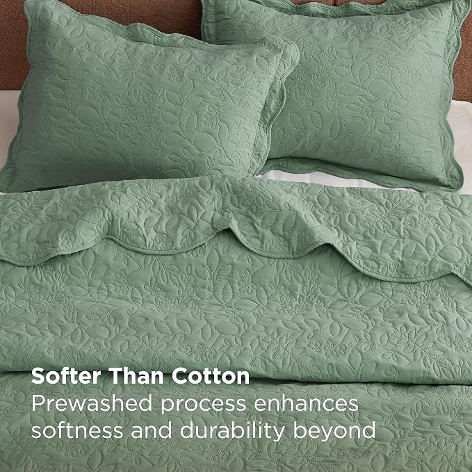 Bedsure Quilt Queen Size Bedspread, Thin Comforter, Sage Green Leaf Coverlet - Image 3