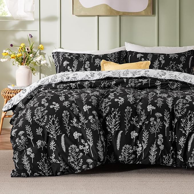 Bedsure Black Full Comforter Set by Unknown