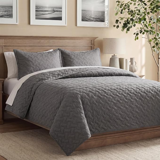 Bedsure California King Quilts by Unknown