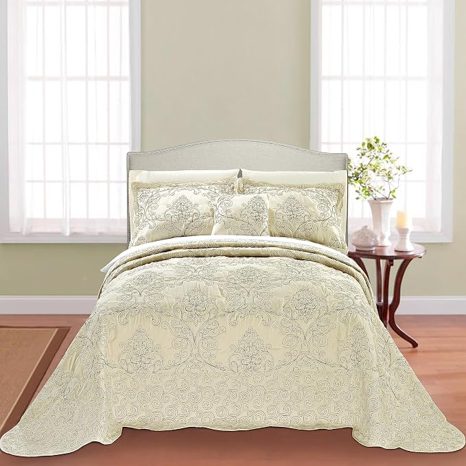 Home Soft Things Damask 4 Piece Bedspread Set, Scalloped Edge Reversible - Image 2