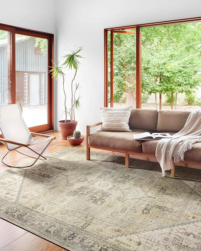Loloi Skye Collection SKY-13 Natural/Sand 5'-0" x 7'-6" Area Rug