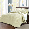 Home Soft Things Damask 4 Piece Bedspread Set, Scalloped Edge Reversible by HomeSoftThings