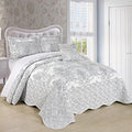 Home Soft Things Damask 4 Piece Bedspread Set, Scalloped Edge Reversible Quilt by HomeSoftThings