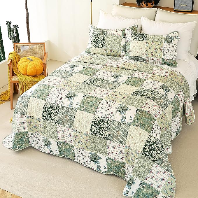 Cmfshape Summer Floral Queen Quilted Bedspread, Romantic Green Quilt Set - Image 3
