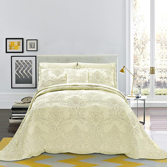Home Soft Things Damask 4 Piece Bedspread Set, Scalloped Edge Quilt Coverlet - Image 2